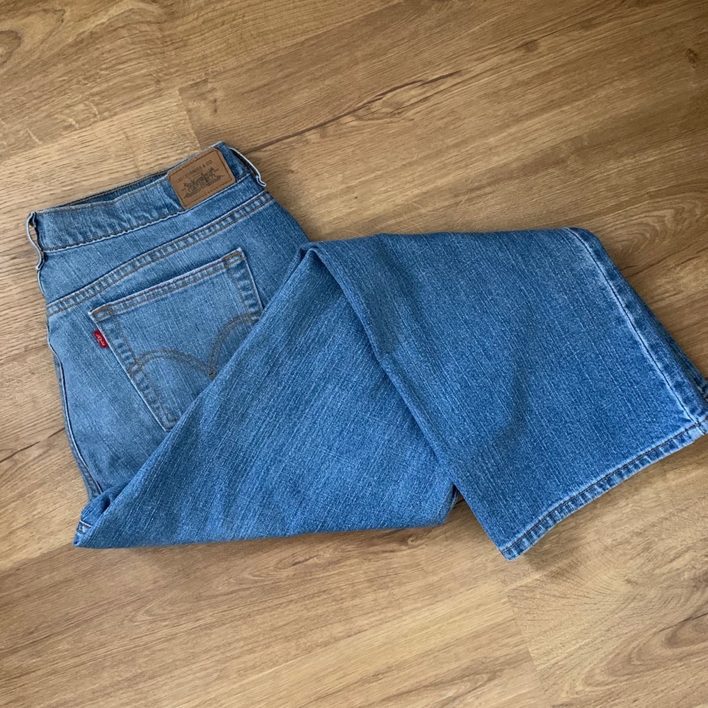 Levi’s Bootcut 515 Jeans